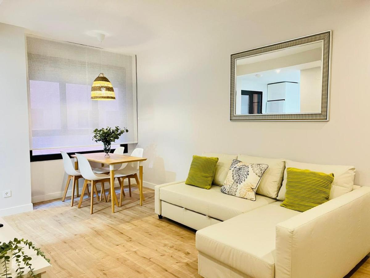 Sky Garden & Seasonal Pool Views By Ele Apartments Málaga Exterior foto