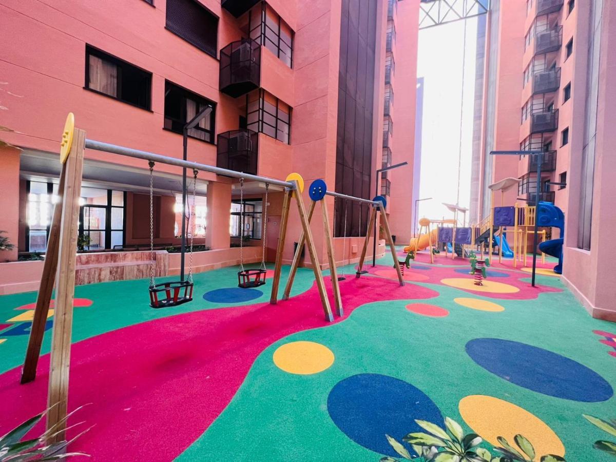 Sky Garden & Seasonal Pool Views By Ele Apartments Málaga Exterior foto